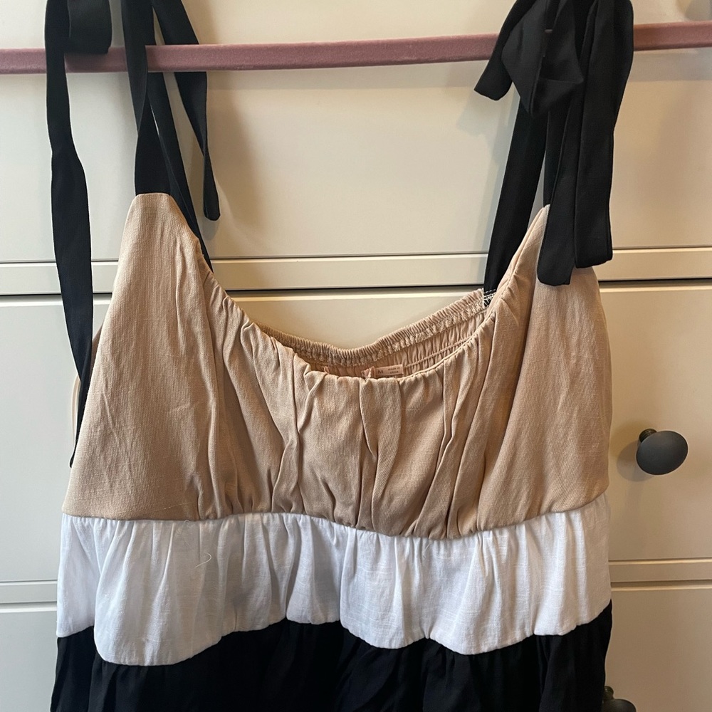 Adorable color block tank